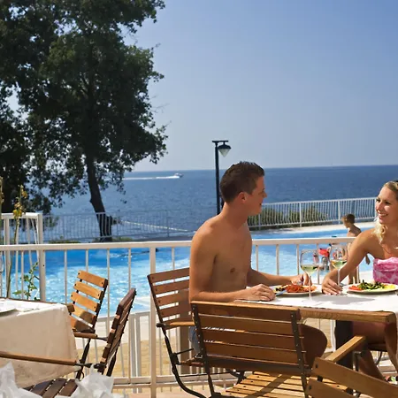 Eurocamp Mobile Homes At Fkk Nudist Solaris Tar-Vabriga