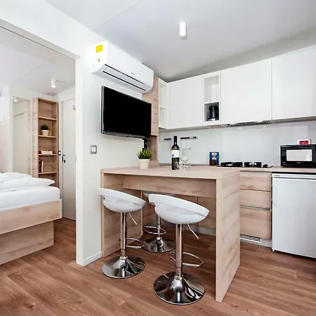 Eurocamp Mobile Homes At Fkk Nudist Solaris Tar-Vabriga